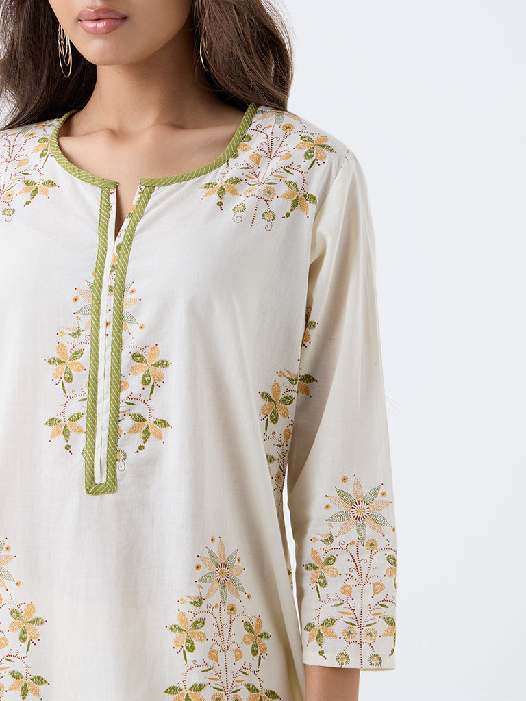 Utsa Off-White Floral Pattern Cotton Straight Kurta