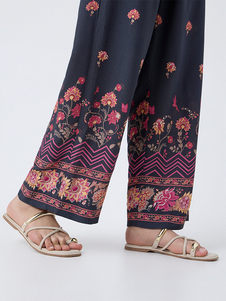 Utsa Black Floral Printed Pants