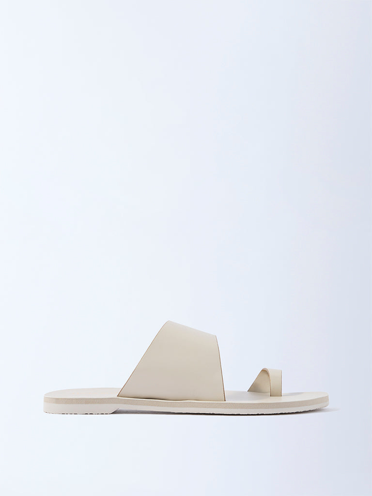 LUNA BLU Ivory Toe-Ring Sandals - Exclusive