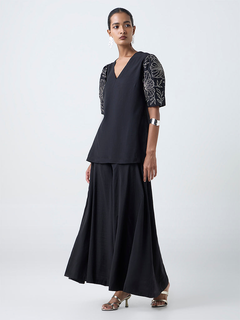 Vark Black Embroidered Ethnic Set