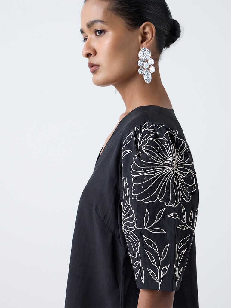 Vark Black Embroidered Ethnic Set