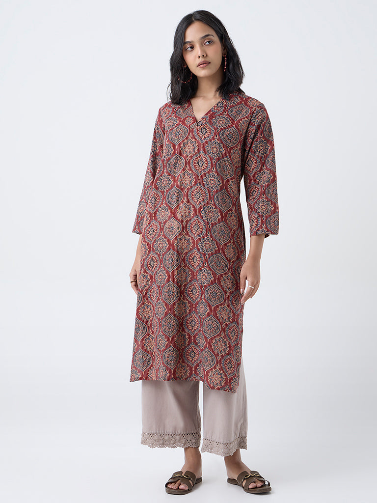 Utsa Maroon Kantha Embroidered Cotton Straight Kurta