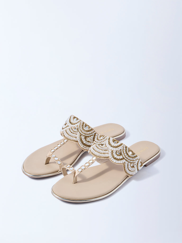 LUNA BLU Beige Pearlescent Kolhapuri Sandals