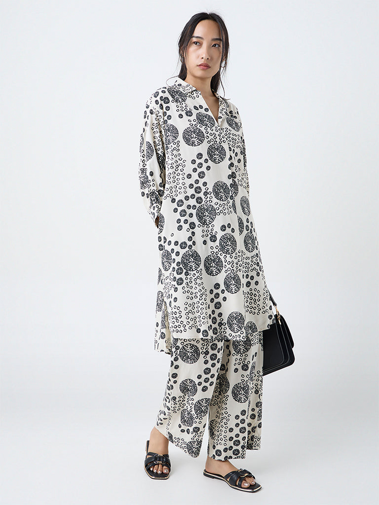 Utsa Off-White Shibori Printed A-Line Kurta
