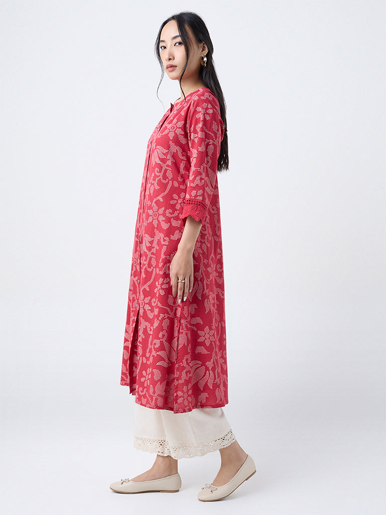 Utsa Red Floral Detailed Cotton-Blend A-Line Kurta
