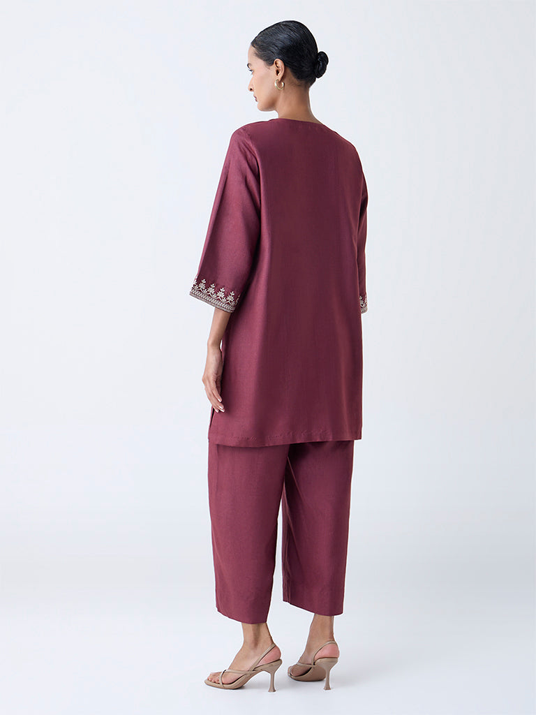 Zuba Maroon Floral Embroidered A-Line Kurta