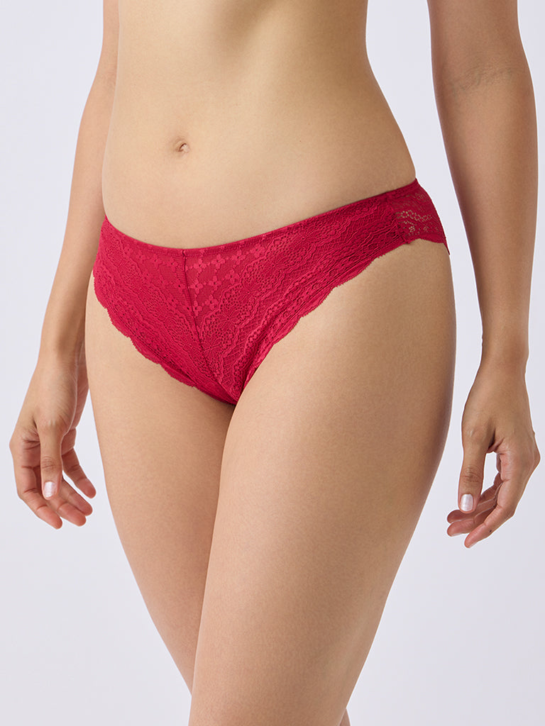 Wunderlove Red Lace-Design Brazilian Briefs