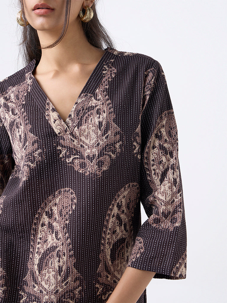 Utsa Black Paisley Design Cotton-Blend Straight Kurta