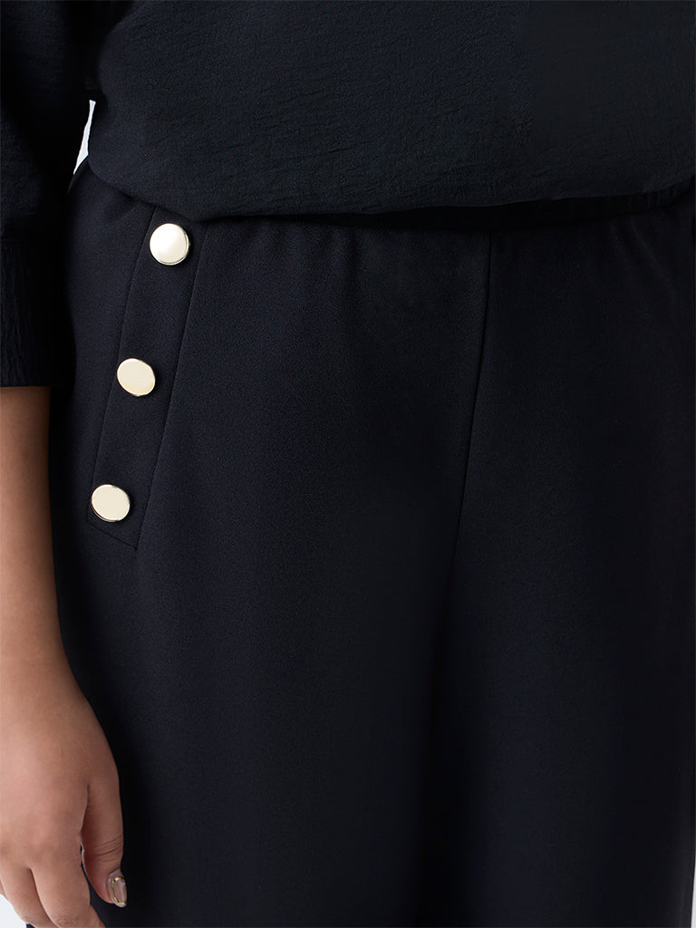 Gia Black Solid Mid-Rise Pants