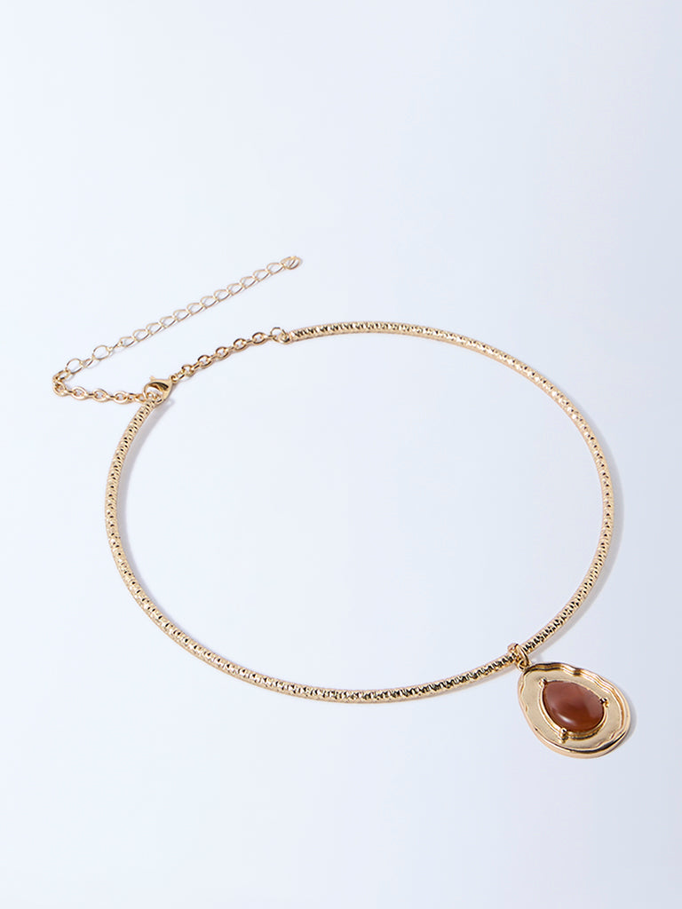 Westside Accessories Gold and Amber Resin Pendant Choker Necklace