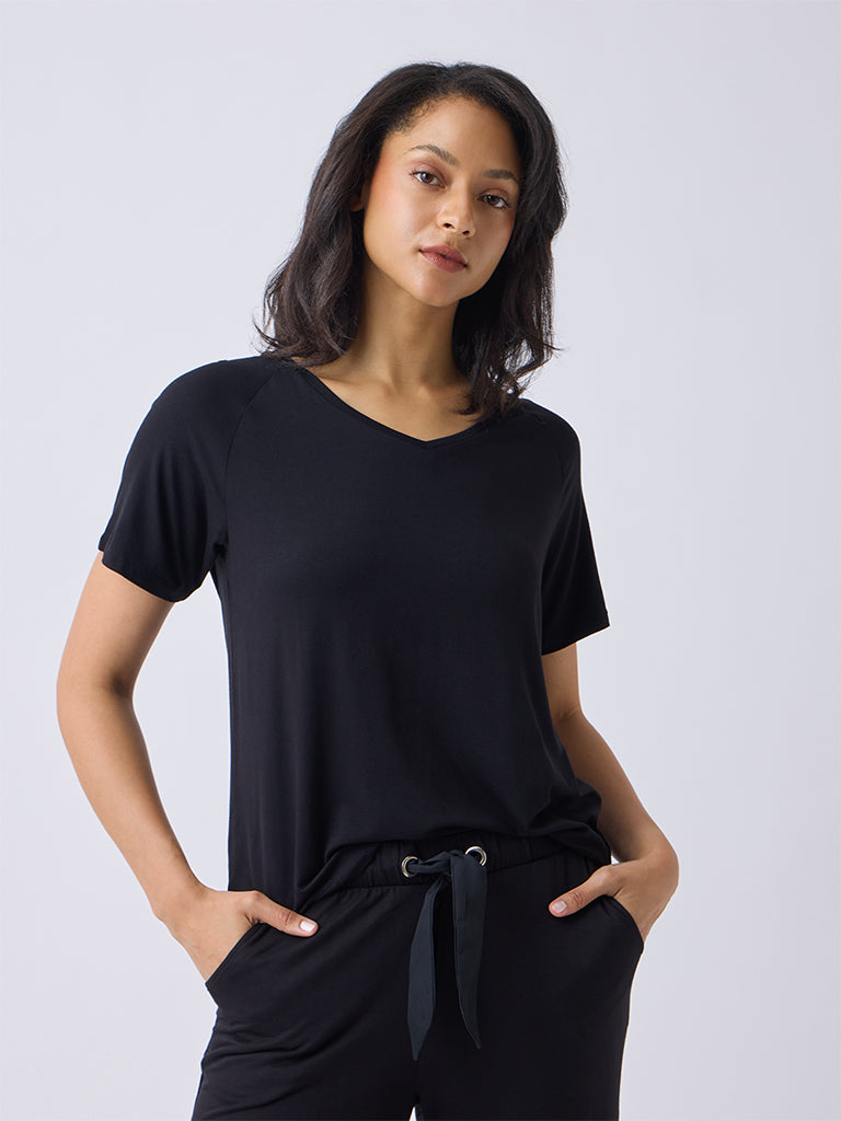 Wunderlove Black Solid Top