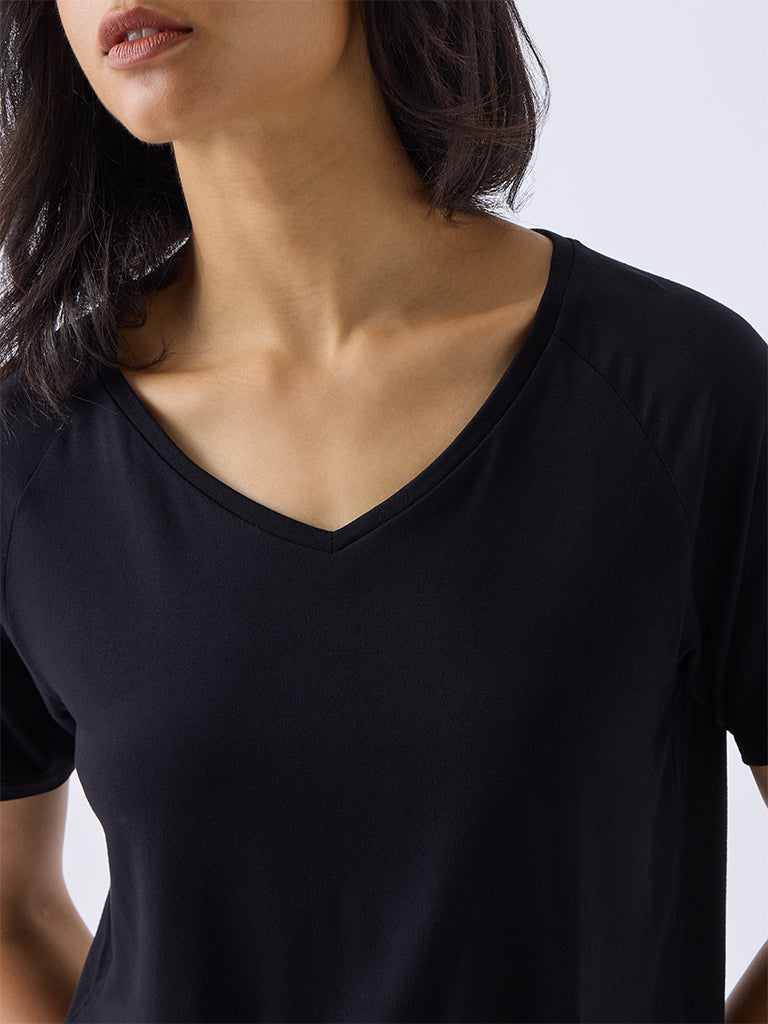 Wunderlove Black Solid Top