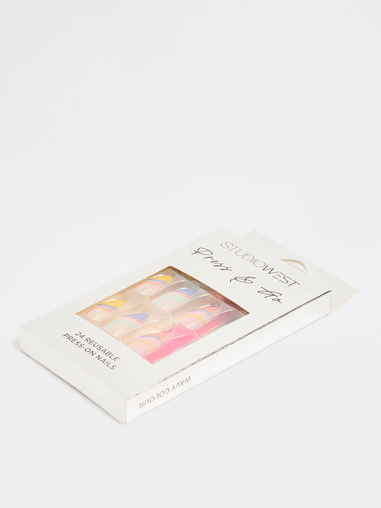 Studiowest Press and Go Wavy Design Press-On Nail Set