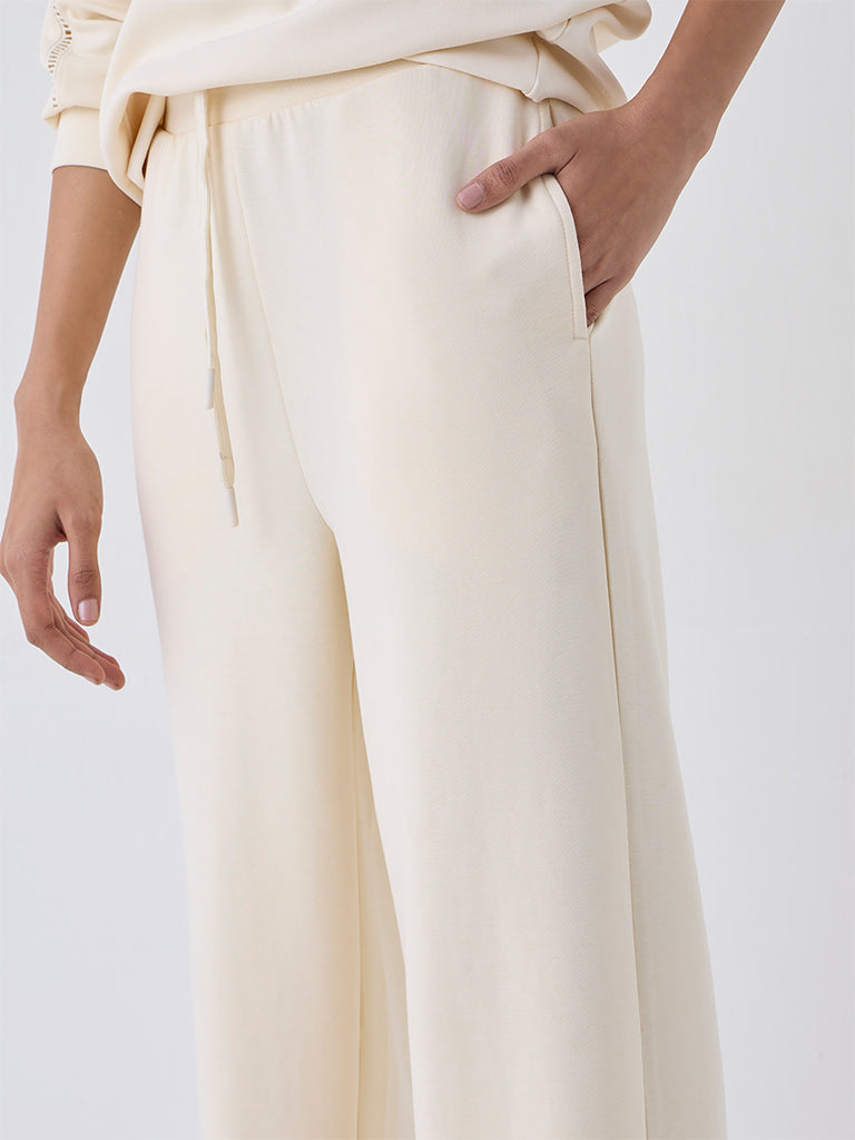 Studiofit Cream Solid High-Rise Pants
