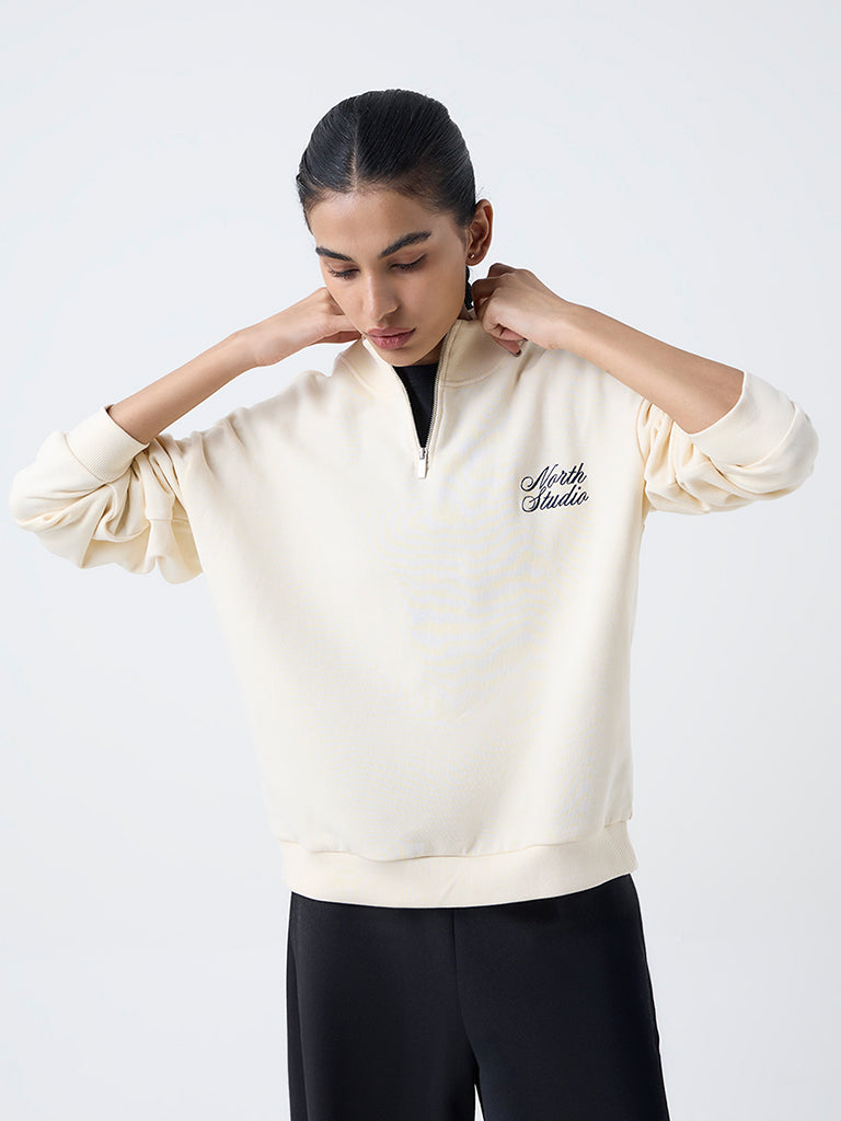 Studiofit Cream Text Design Cotton Sweatshirt