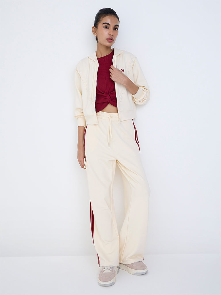 Studiofit Cream Schiffli Detailed Hooded Jacket