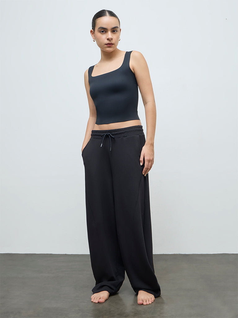 Superstar Black Solid Hidden Camisole