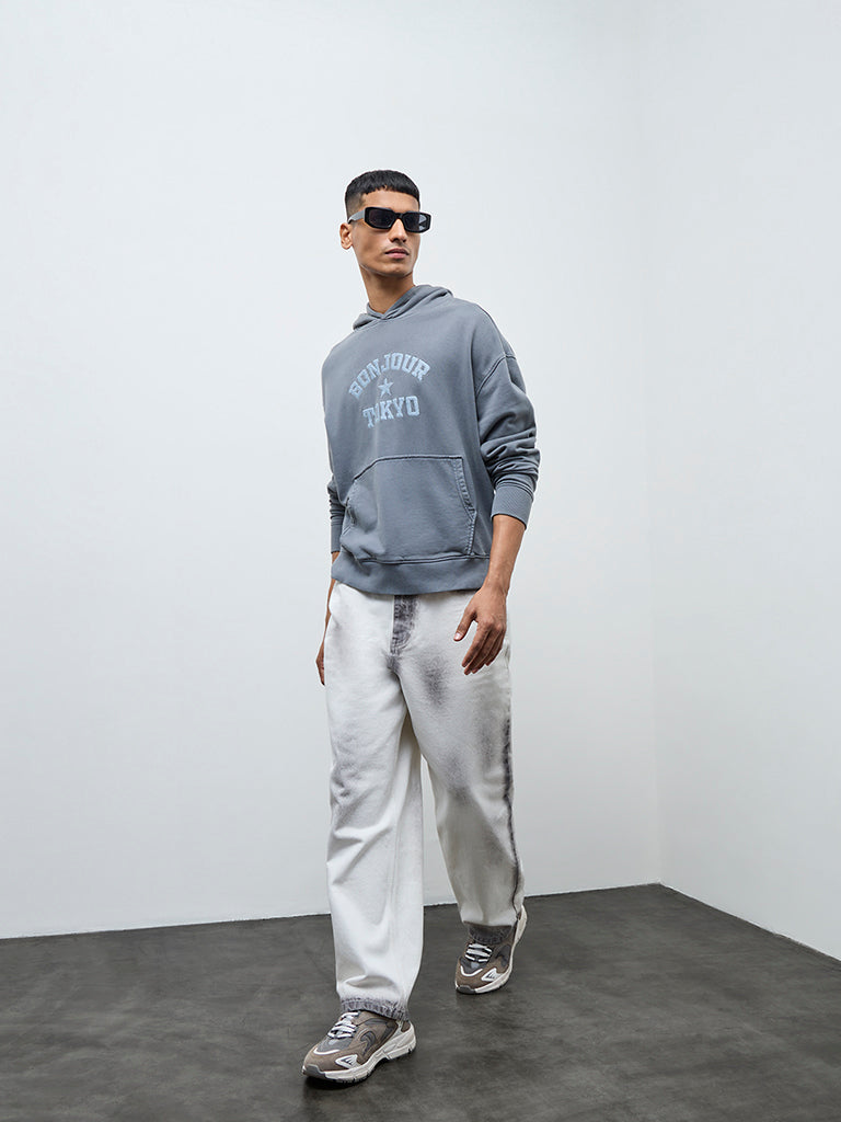 Nuon Off-White Relaxed-Fit Mid-Rise Jeans