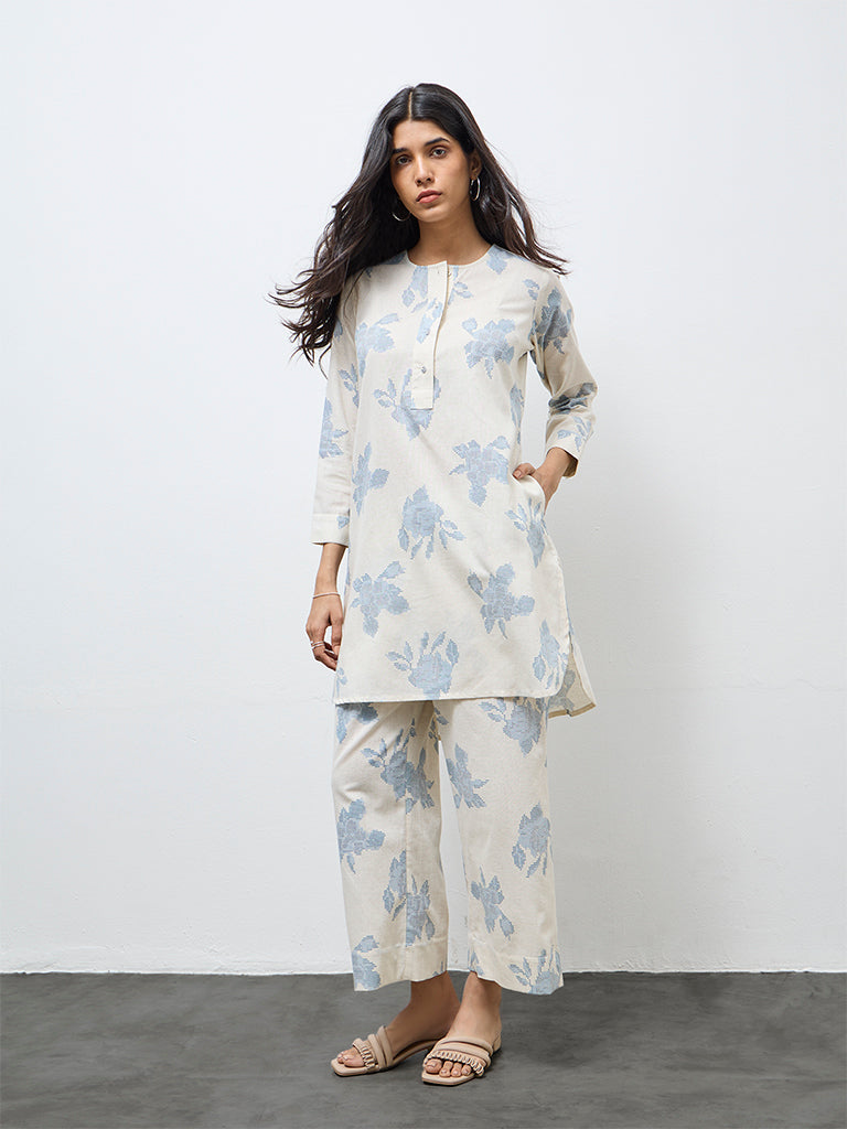 Utsa Off-White Floral Cotton-Blend Pants