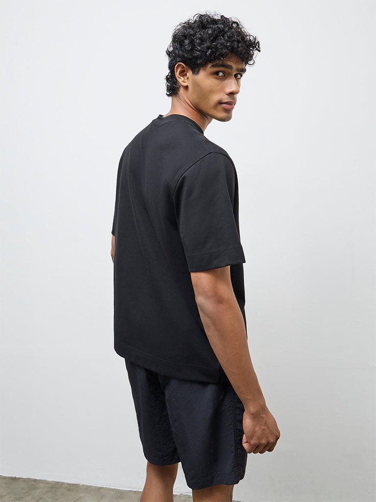 Nuoflexx Black Typographic Relaxed-Fit Cotton-Blend T-Shirt