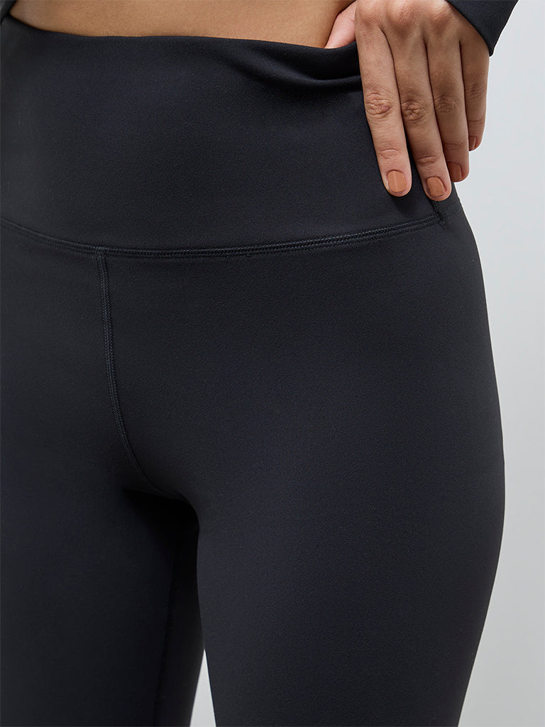 Nuoflexx Black Solid Mid-Rise Yoga Pants