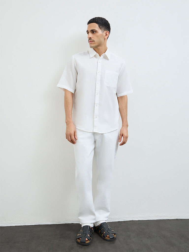 WES Casuals White Solid Relaxed-Fit Linen-Blend Shirt