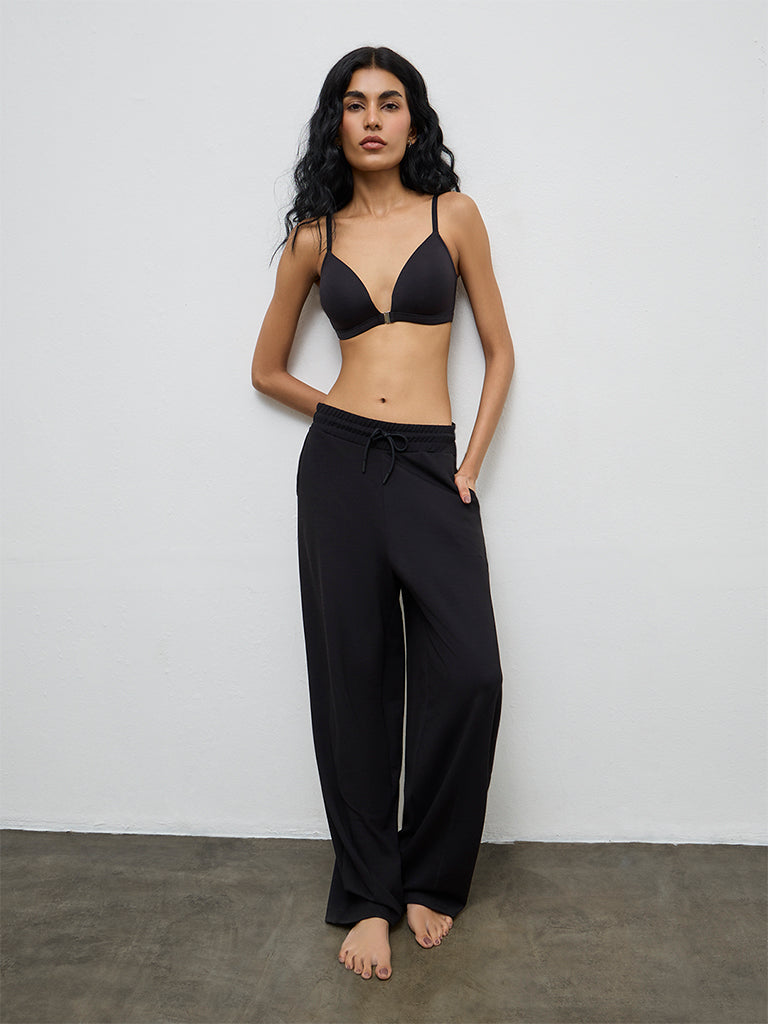 Superstar Black Solid Padded Front-Open Cotton-Blend Bra