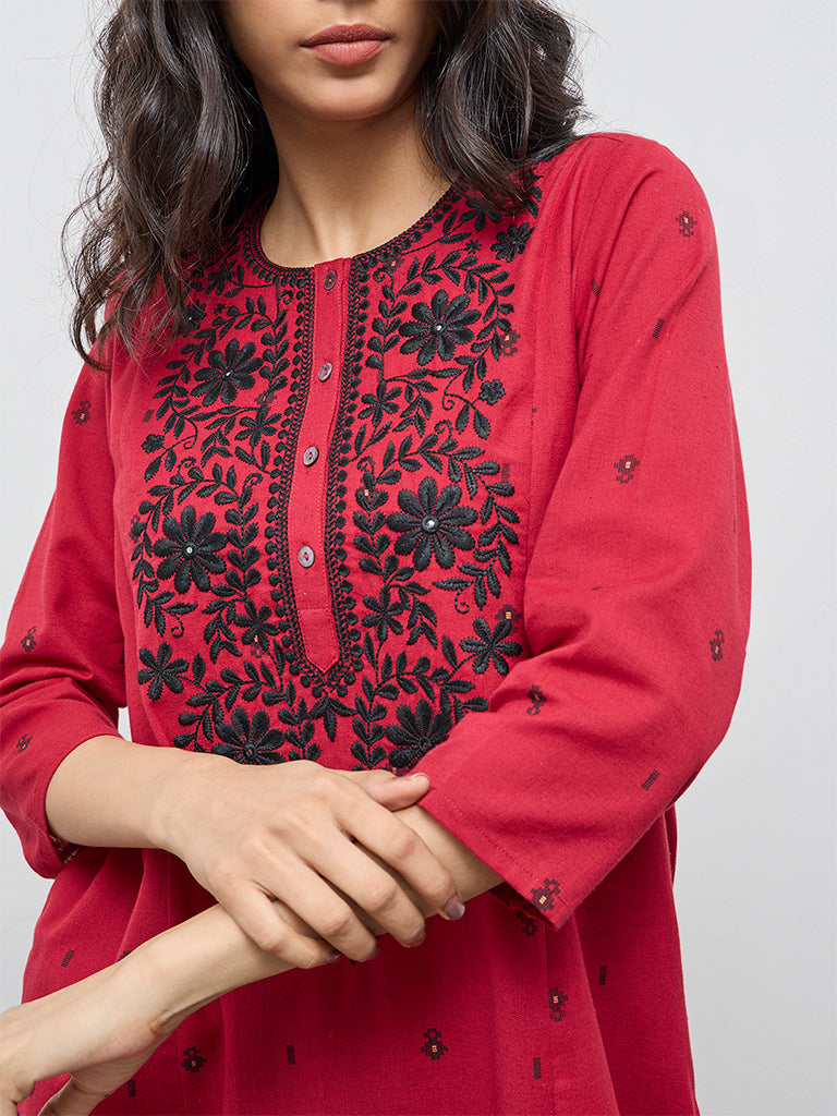 Utsa Red Floral Embroidered Cotton-Blend A-Line Kurta