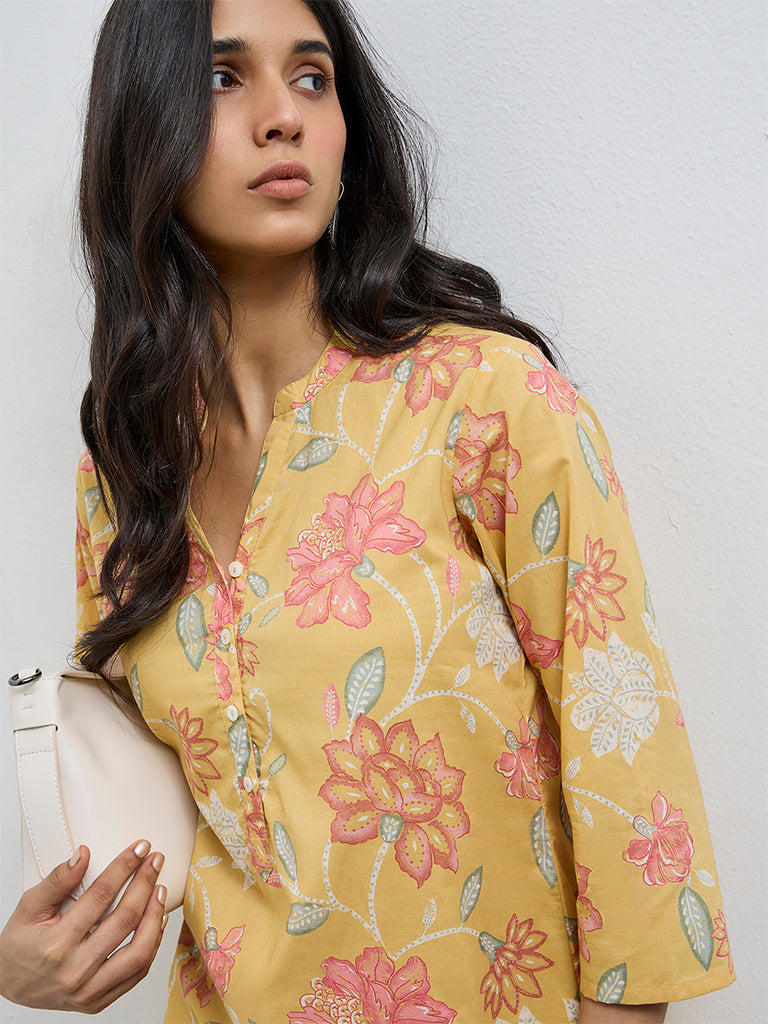 Utsa Yellow Floral Printed Cotton Straight Kurta