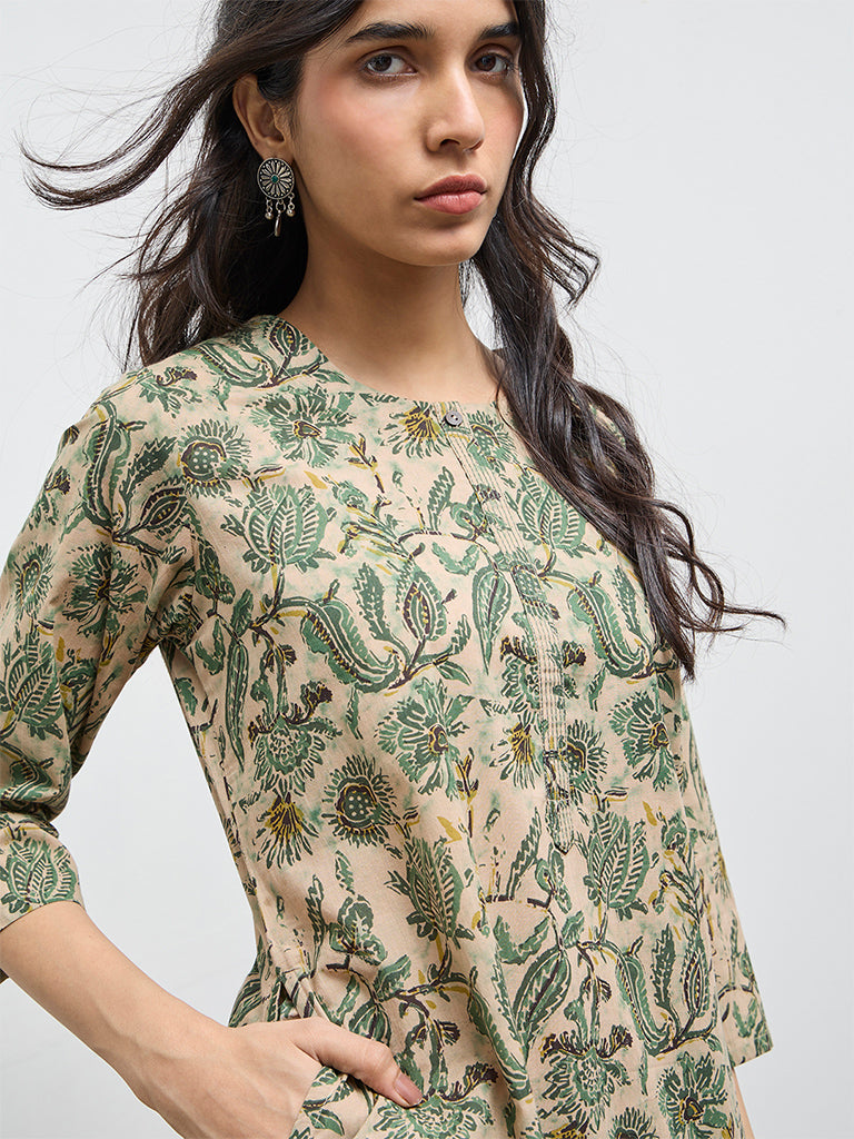 Utsa Green Floral Printed Cotton Straight Kurta