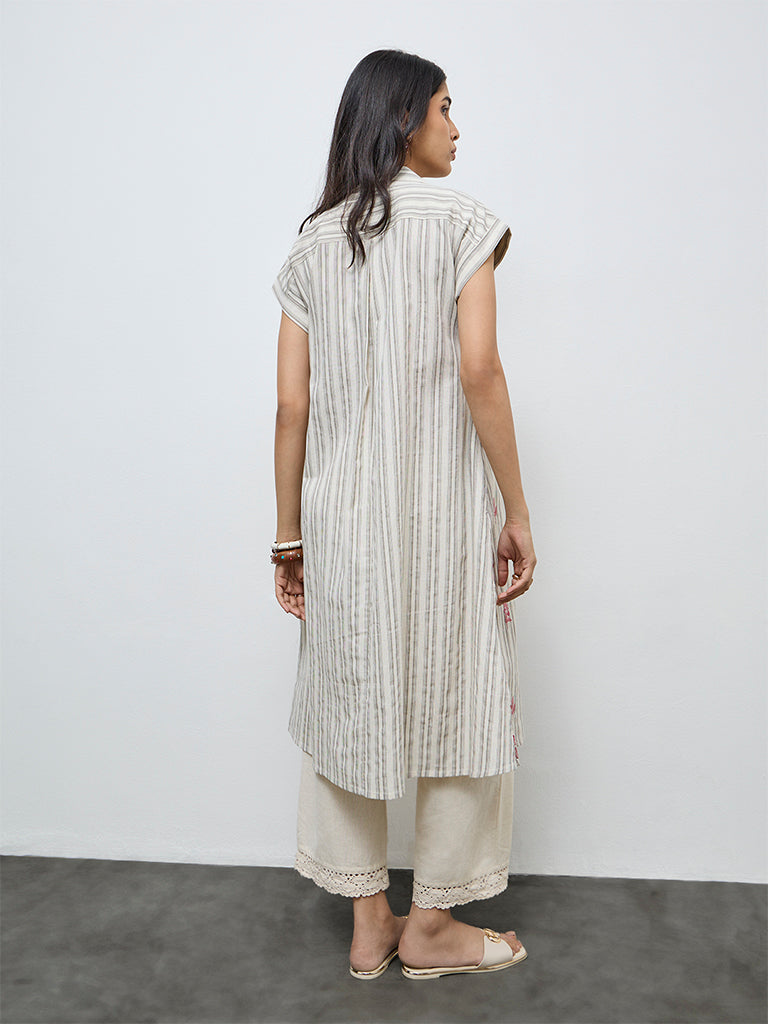 Utsa Off-White Floral Embroidered Cotton-Blend A-Line Kurta