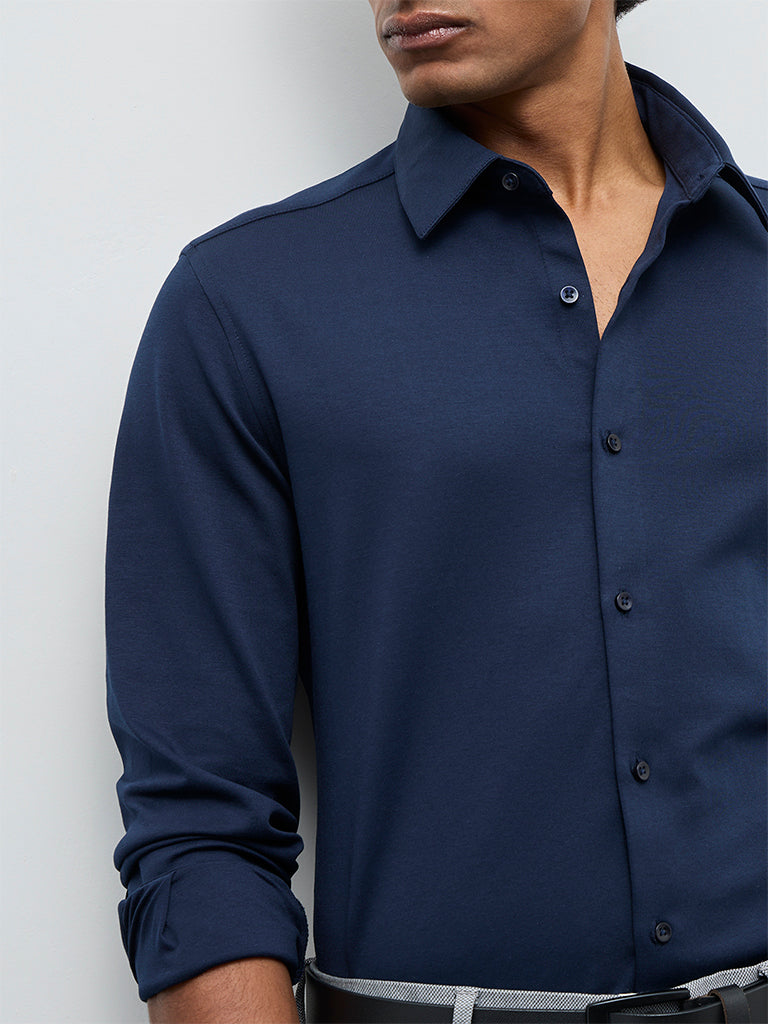 WES Formals Navy Solid Slim-Fit Cotton-Blend Shirt