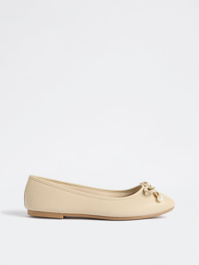 LUNA BLU Ivory Bow-Detailed Ballerinas