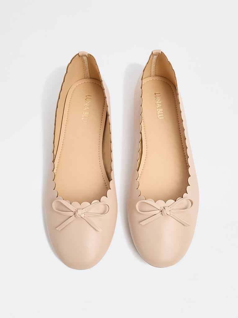 LUNA BLU Beige Scalloped Ballerinas
