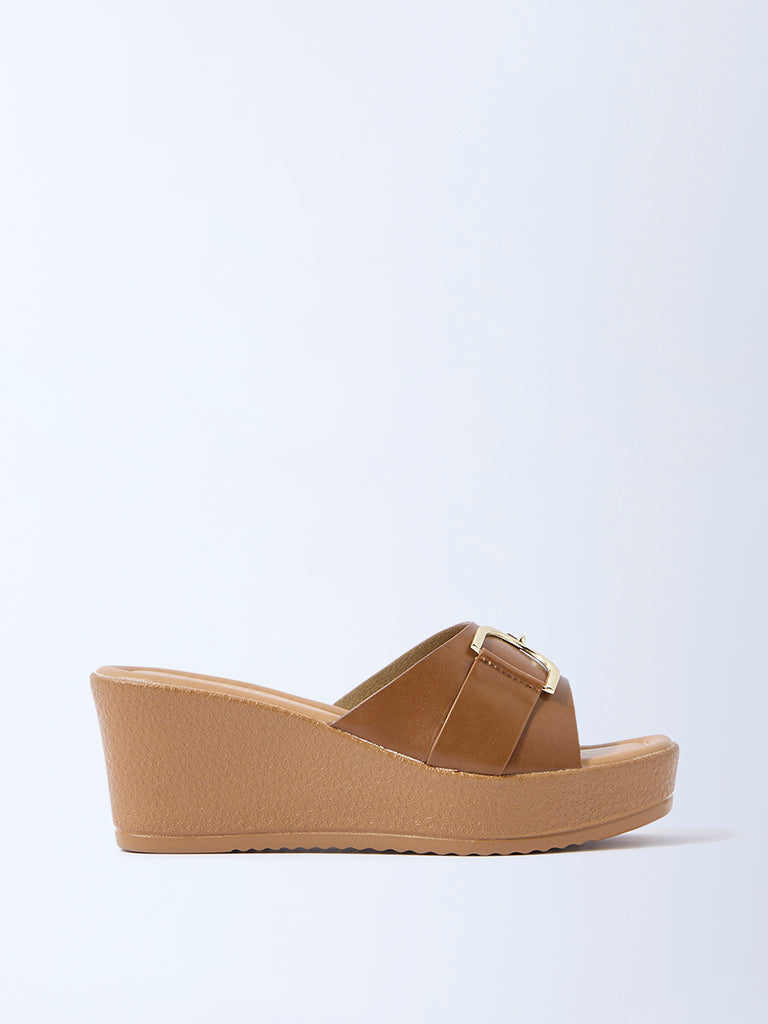 LUNA BLU Tan Hardware-Detail Wedge-Heel Sandals