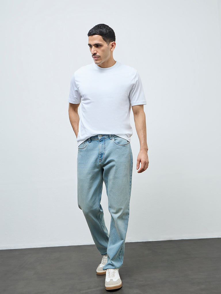 WES Casuals White Solid Slim-Fit Cotton T-Shirt