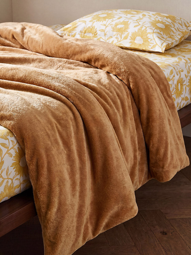 Westside Home Brown Queen Bed Fleece Blanket