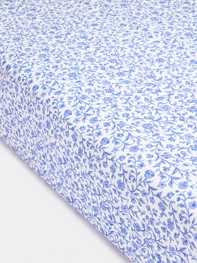 Westside Home Dusty Blue Floral Reversible Quilted Queen Bed Comforter