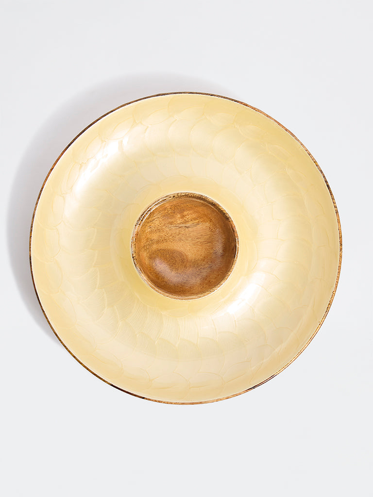 Westside Home Yellow Shell Design Wooden Chip and Dip