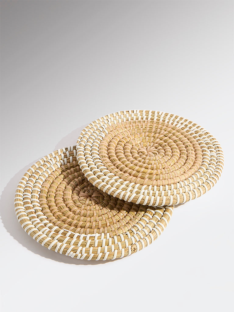 Westside Home Beige Braided Trivets (Set of 2)