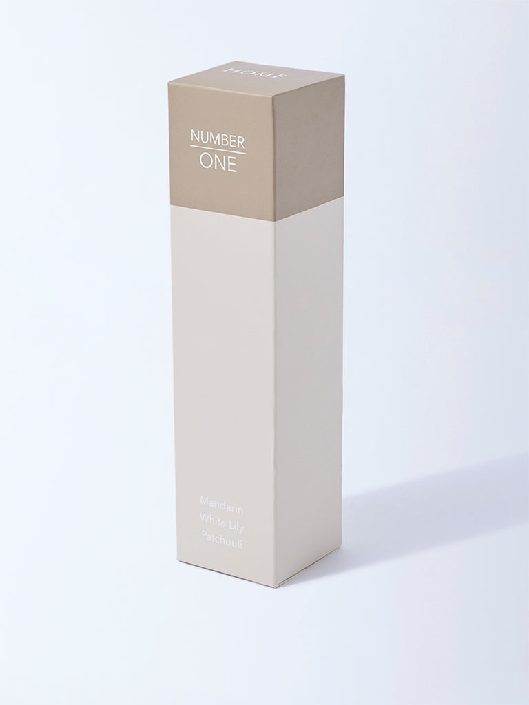 Westside Home Clear Eau Nude Fragrance Diffuser with Five Reed Sticks