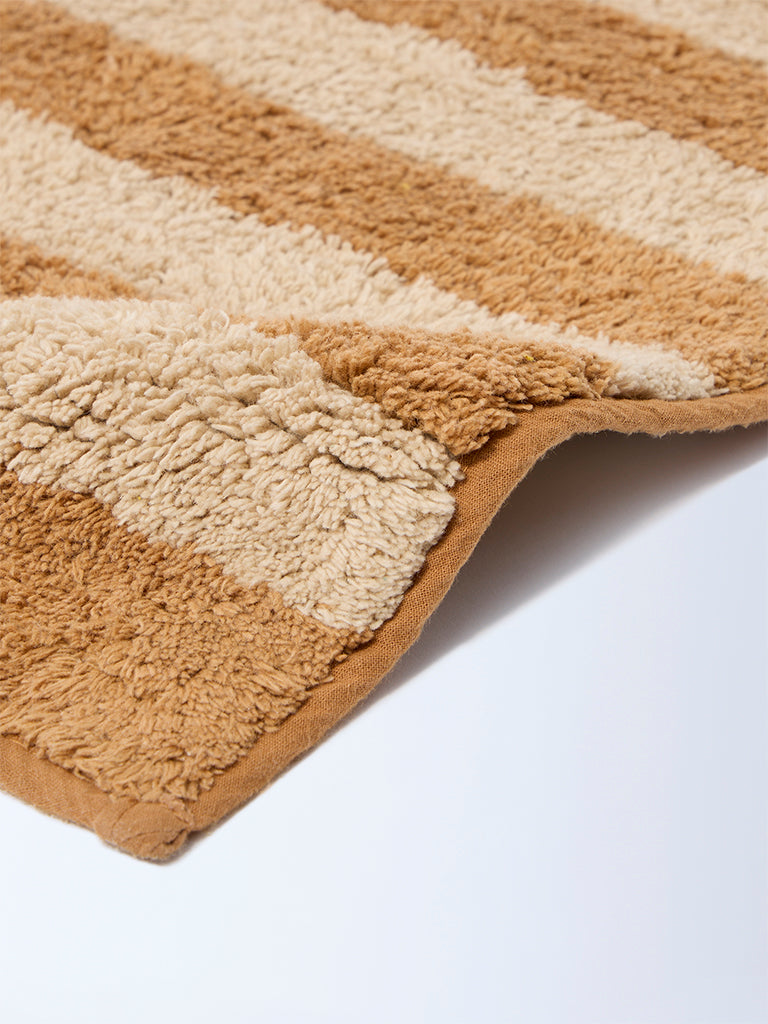 Westside Home Tan Stripe Pattern Bath Mat
