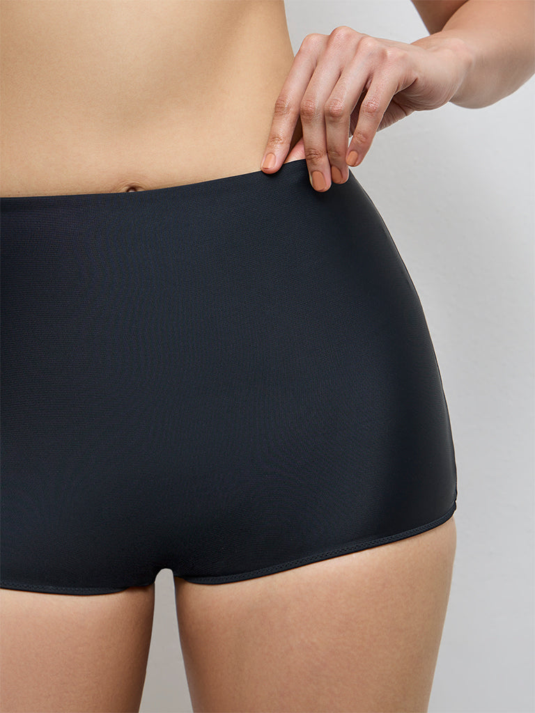 Wunderlove Black Solid Hi-Waist Briefs