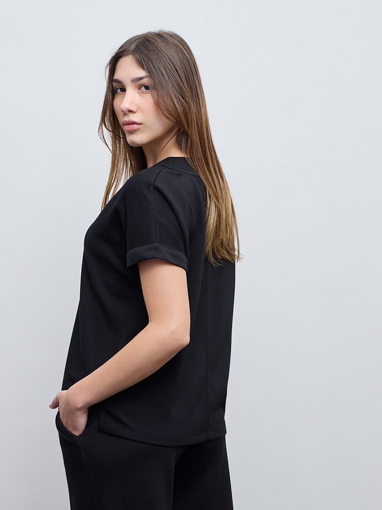 Wunderlove Black Solid Top