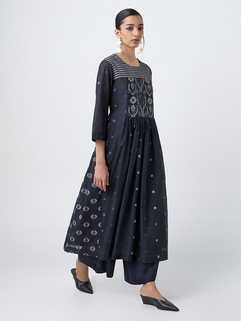 Zuba Black Jamdani Embroidered A-Line Kurta with Inner
