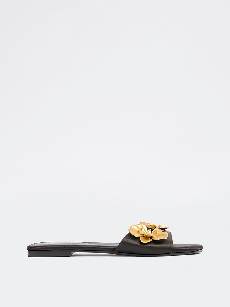LUNA BLU Black Floral Detailed Slides