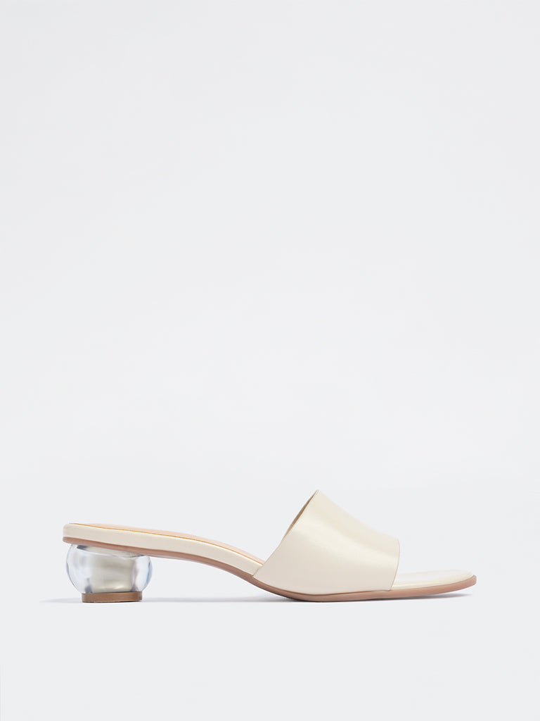 LUNA BLU Ivory Solid Heel Sandals