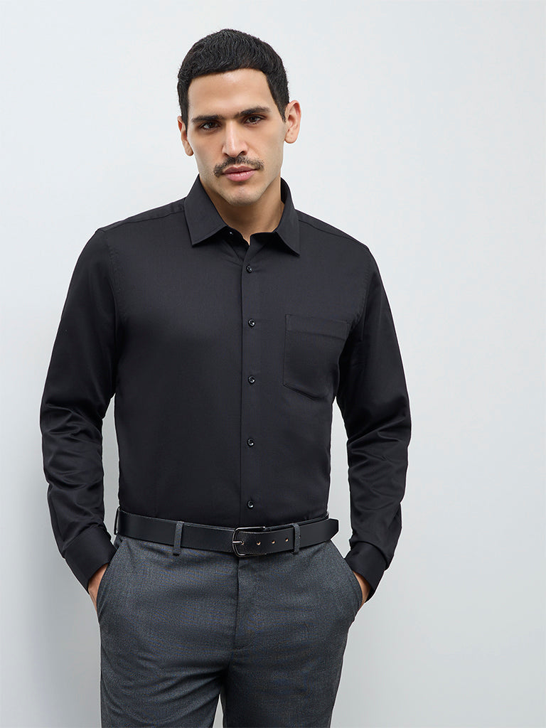 WES Formals Black Solid Slim-Fit Cotton Shirt