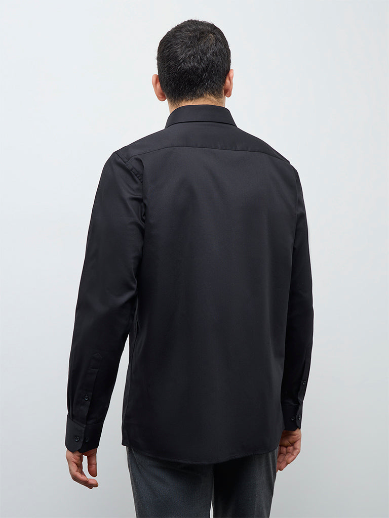 WES Formals Black Solid Slim-Fit Cotton Shirt