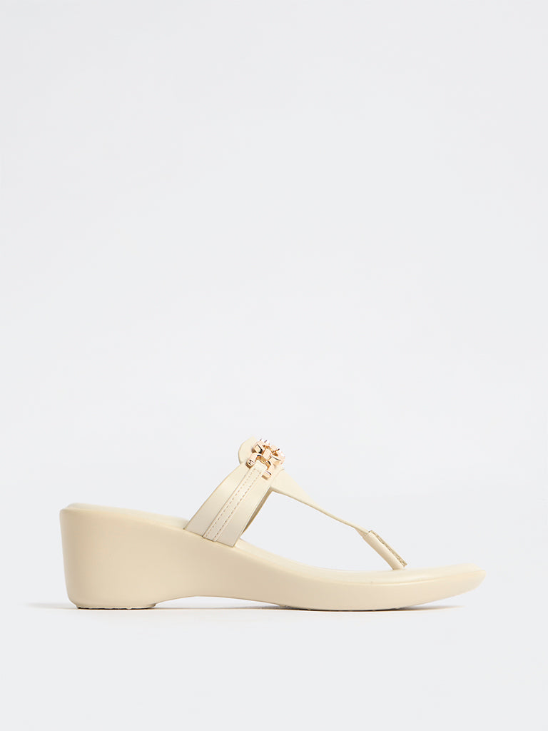 LUNA BLU Ivory Chain-Detailed Comfort Sandals